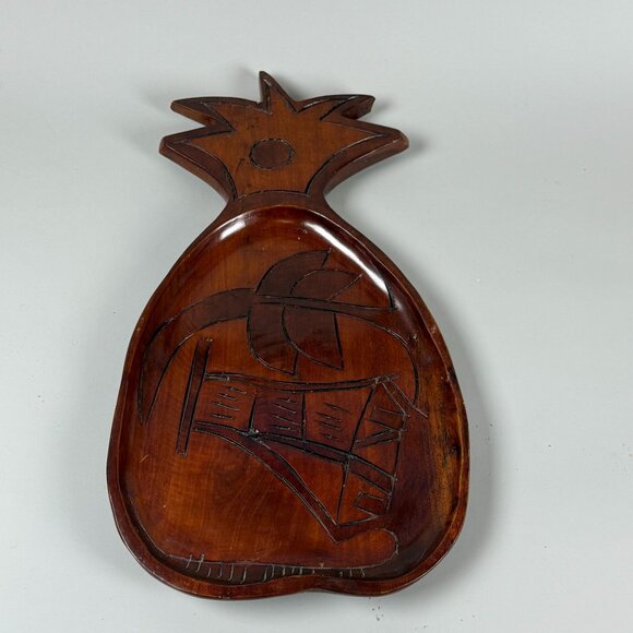 Hand-Carved Wooden Pineapple-Shaped Decorative Tray With Tropical Design - Picture 1 of 6